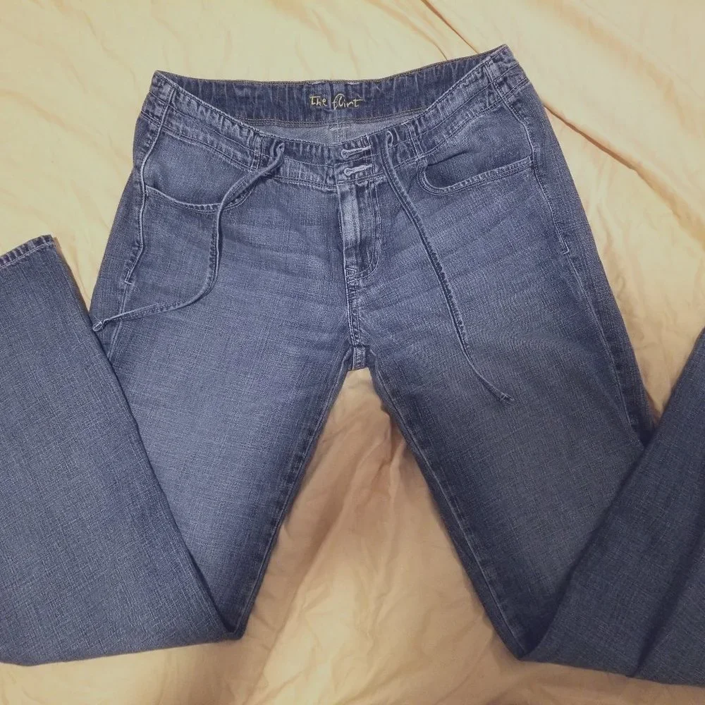 Old Navy Women's Flirt Jeans Size 8 - Picture 1 of 4